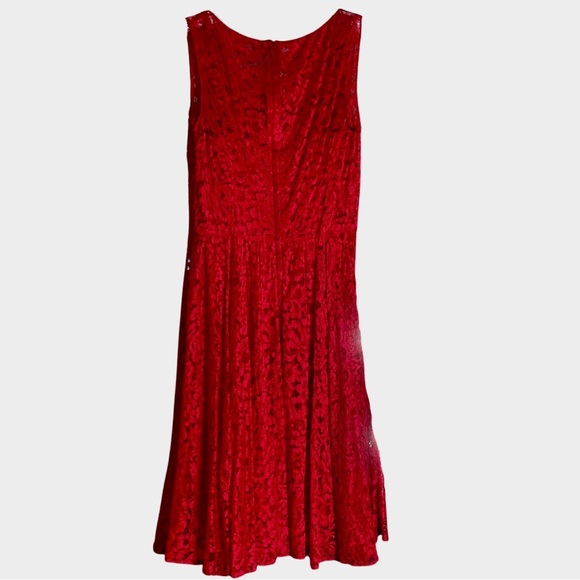 DOLCE & GABBANA RICH RED LACE MIDI FIT & FLAIR DRESS AND FULL SLIP LINER IN SILK - Picture 9 of 16